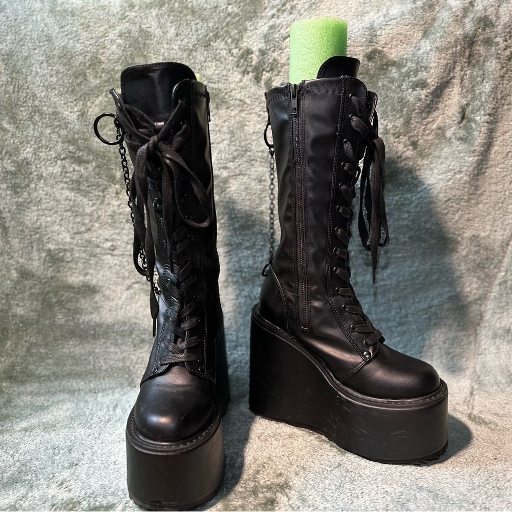 Demonia Swing-150 matte black size 7